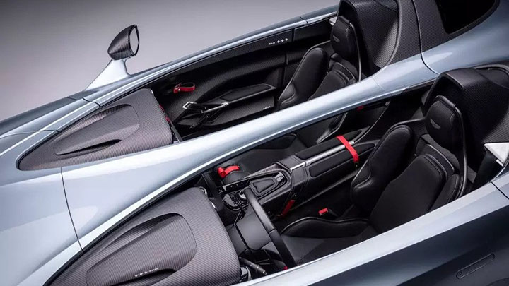 aston martin v12 speedster cockpit