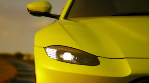 Aston Martin Vantage Light