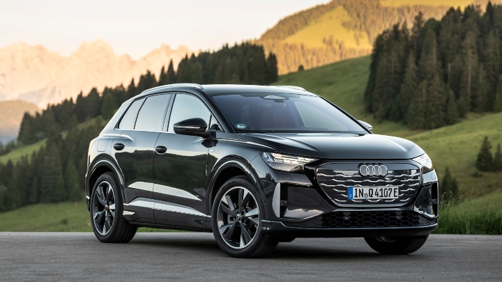 Audi Q4 e-tron front static