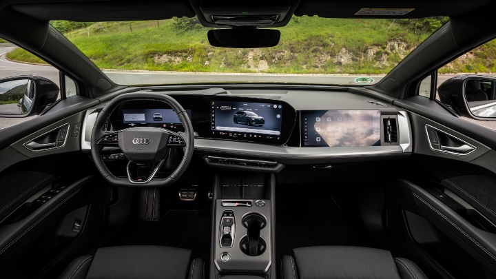 Audi Q4 e-tron interior dashboard