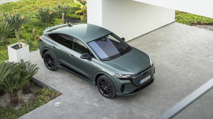 Audi Q4 Sportback e-tron green aerial