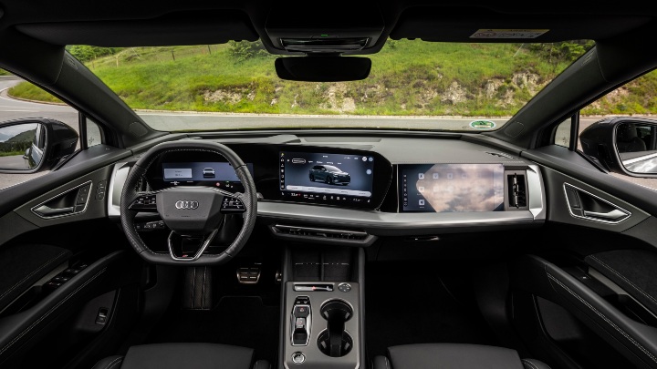 Audi Q4 Sportback e-tron interior dashboard