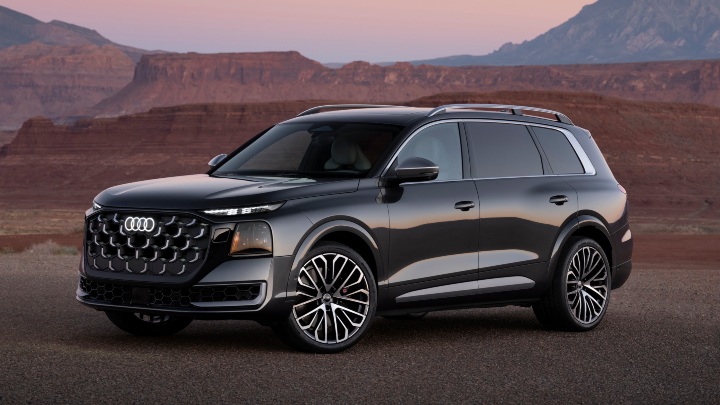 Audi Q9 front hero 