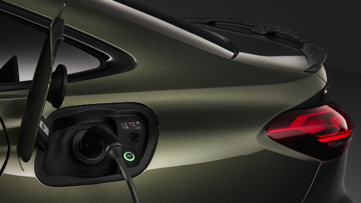 Audi RS 5 Green charging port rear