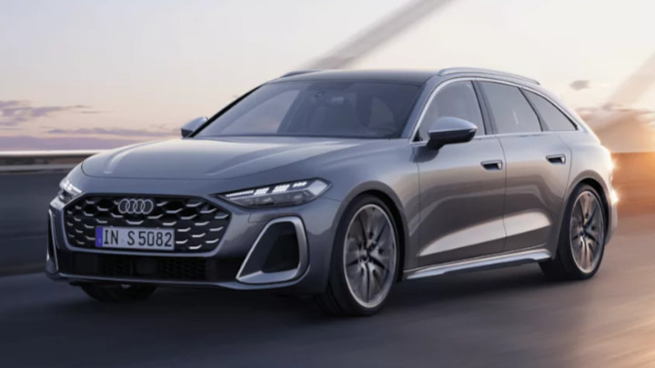 Audi S5 Avant Driving Front Angle in Silver