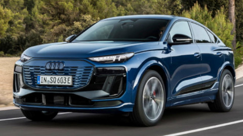 Audi SQ6 Sportback e-tron Driving Front Angle in Blue