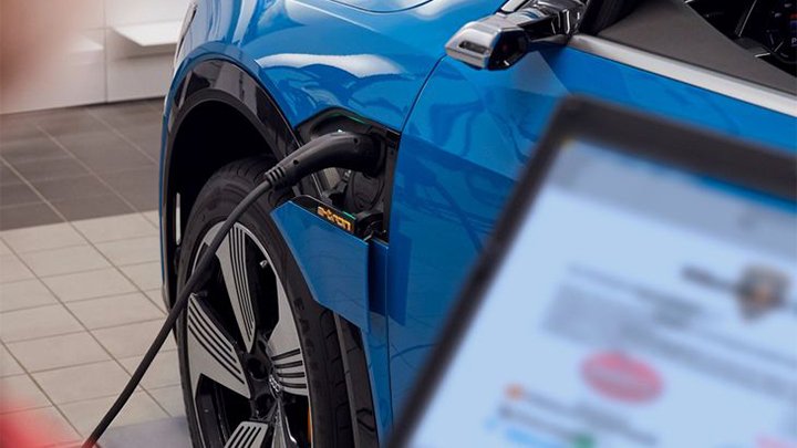 Close up of an Audi e-tron that has been plugged into a diagnostics machine