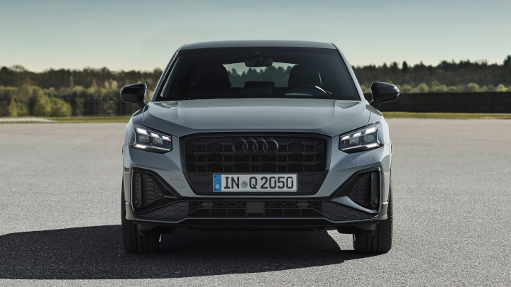 Grey Audi Q2 Front Grille