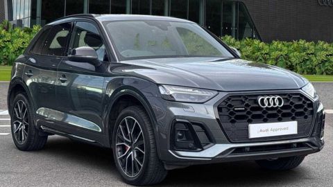 Grey Audi Q5 Edition 1