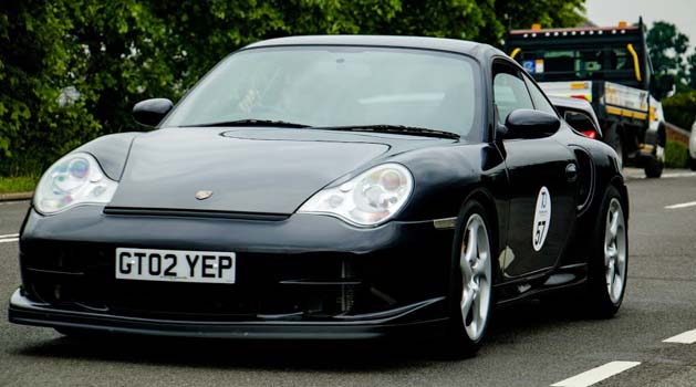 Porsche 911 (996) GT2 in black.