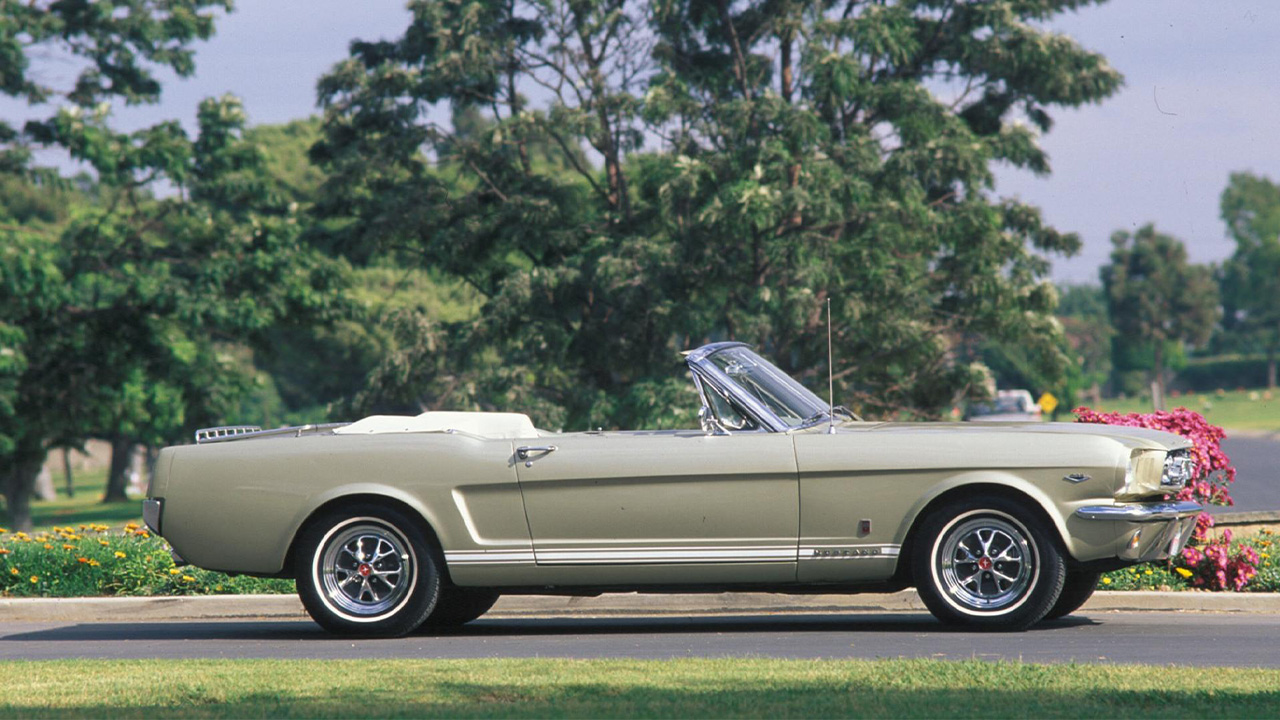 Ford Mustang, side profile, parked with the roof down