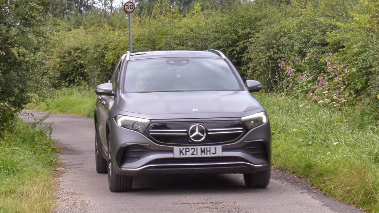 Mercedes-Benz EQA Front