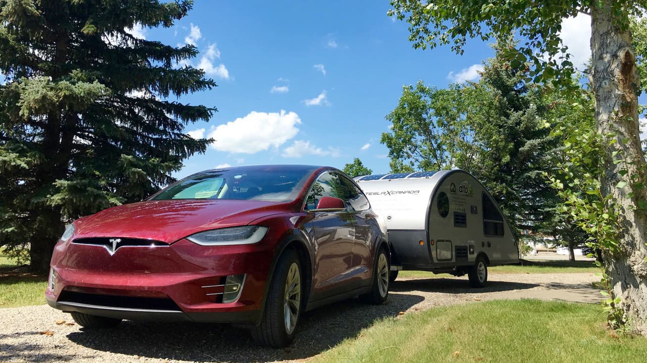 Tesla Model X Towing