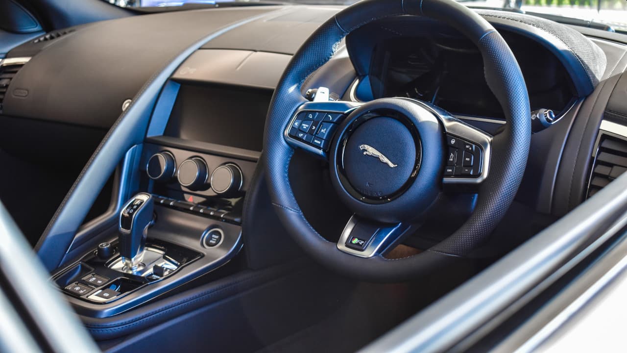 Jaguar F-TYPE Interior