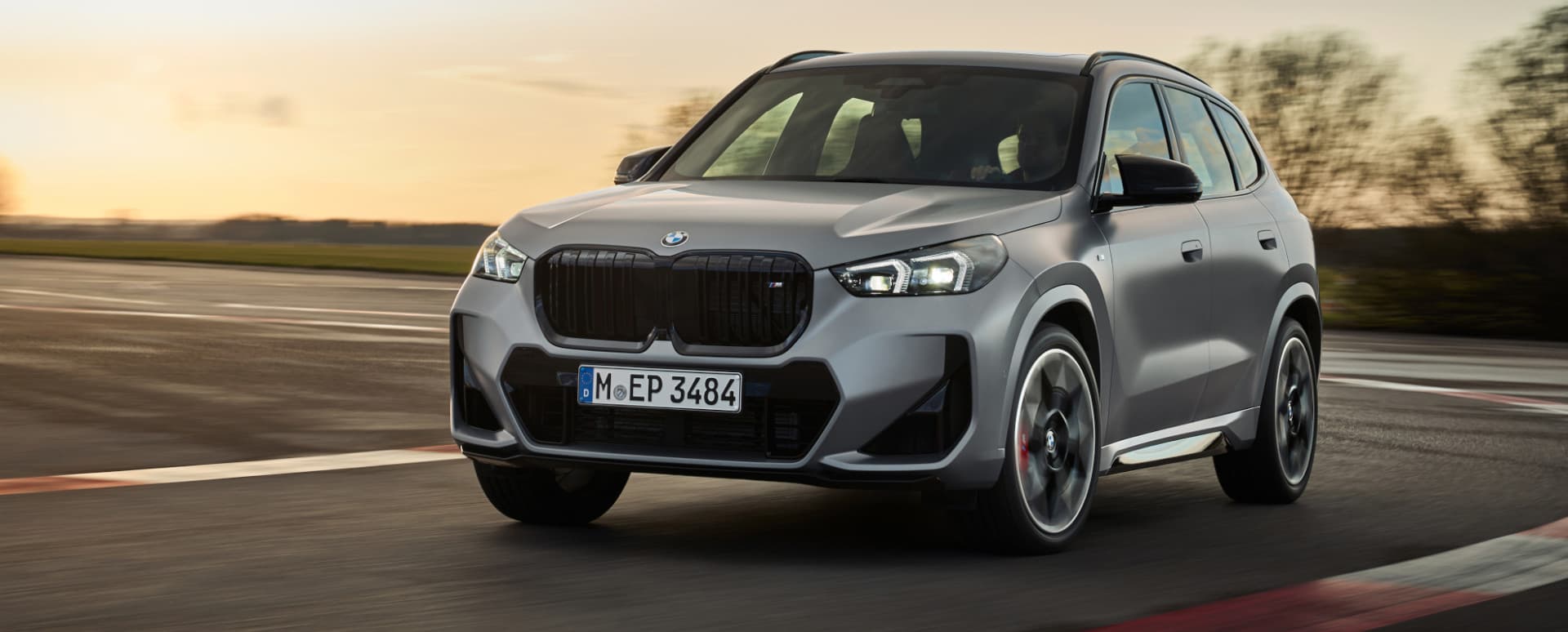 BMW X1 M35i Frozen Grey Dynamic