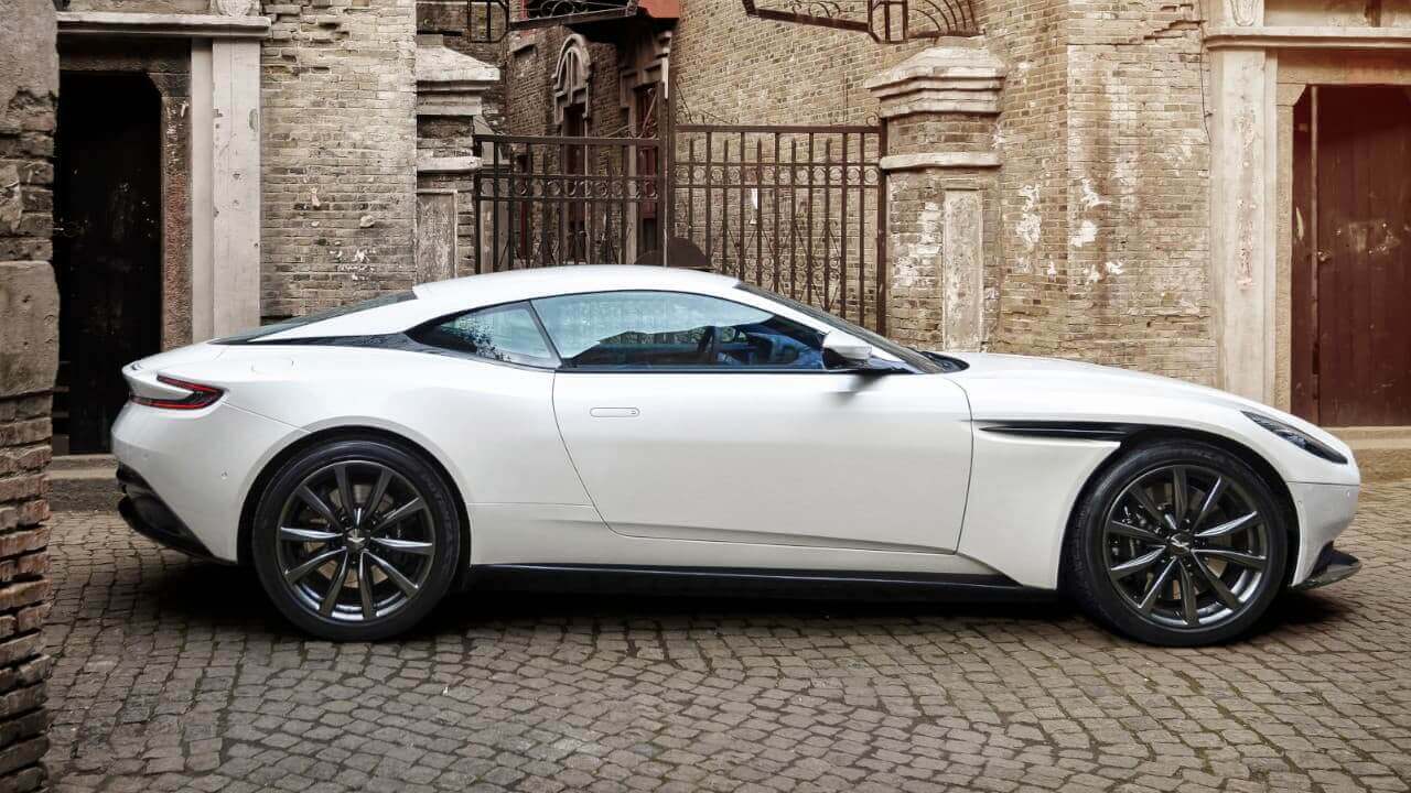 Aston Martin DB11