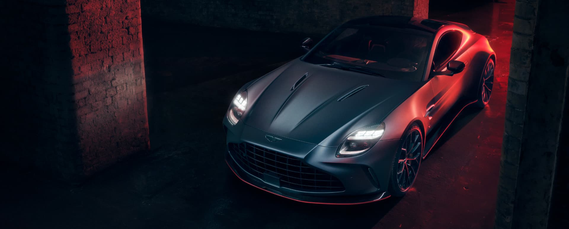 Aston Martin Vantage S