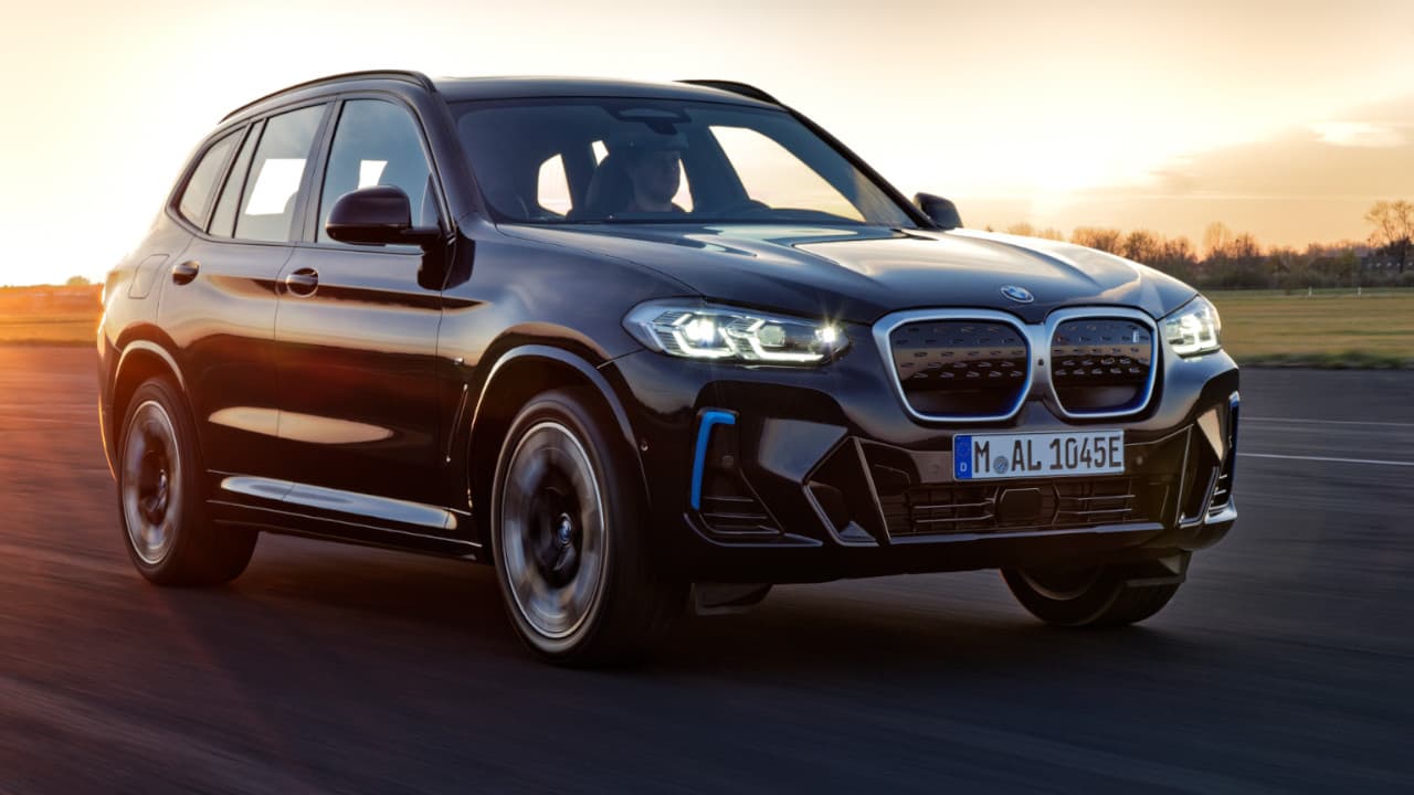 BMW iX3