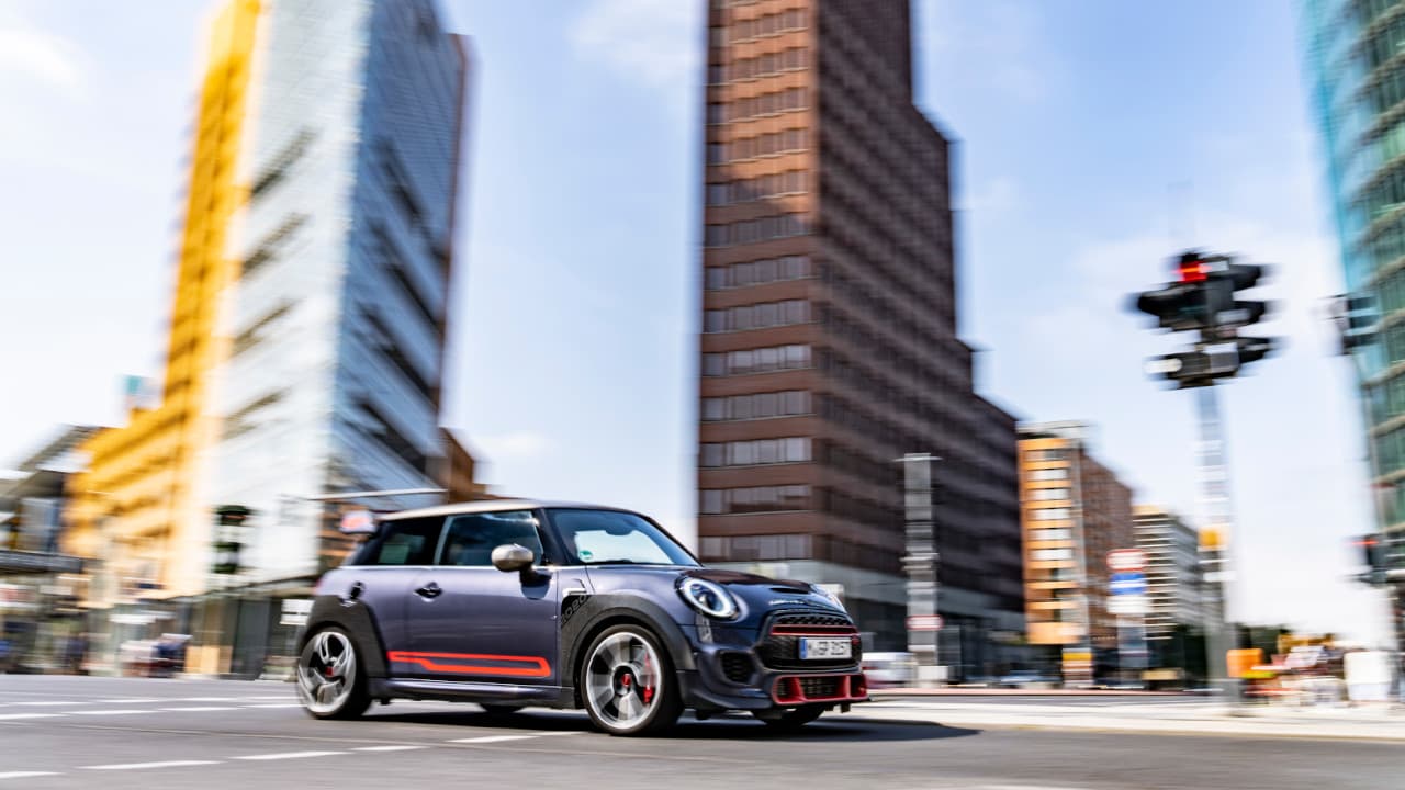 MINI JCW GP Exterior Front Driving City