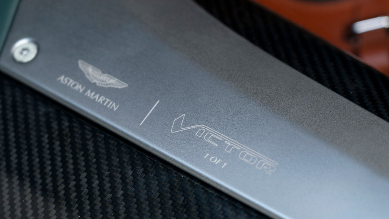 Aston Martin Victor Plaque