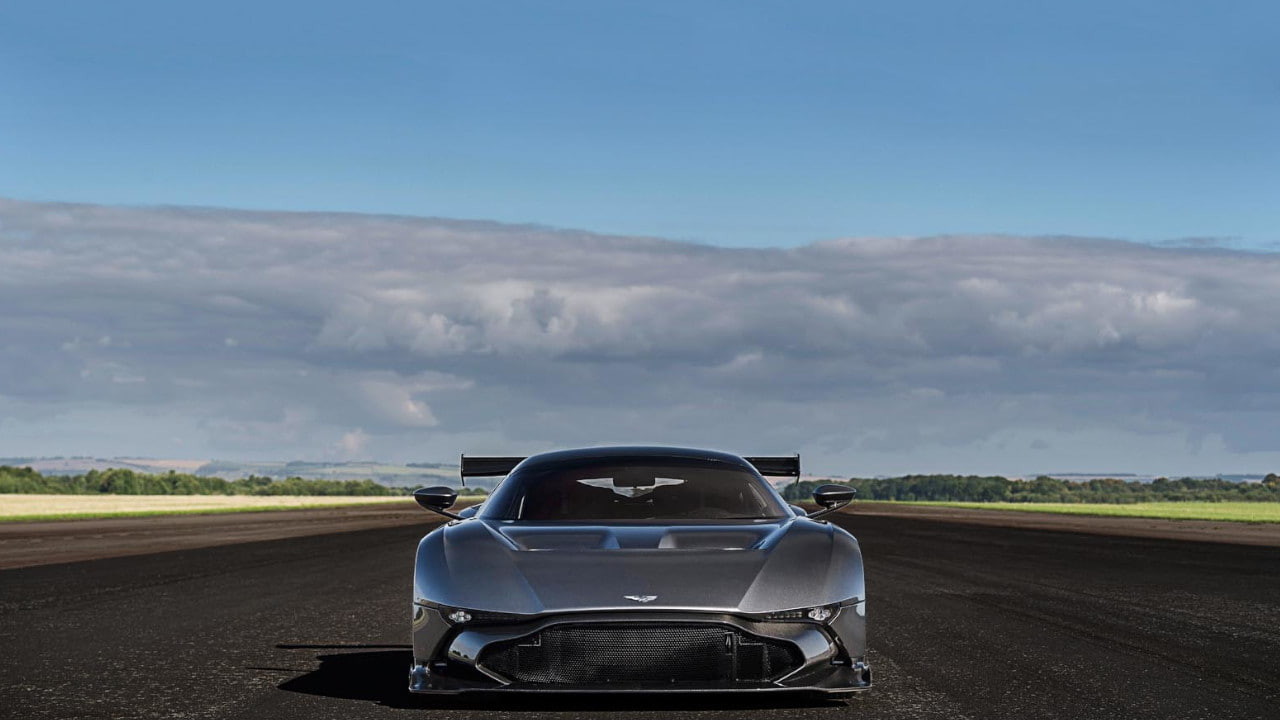 Aston Martin Vulcan Exterior Front Static in the Middle of a Runway