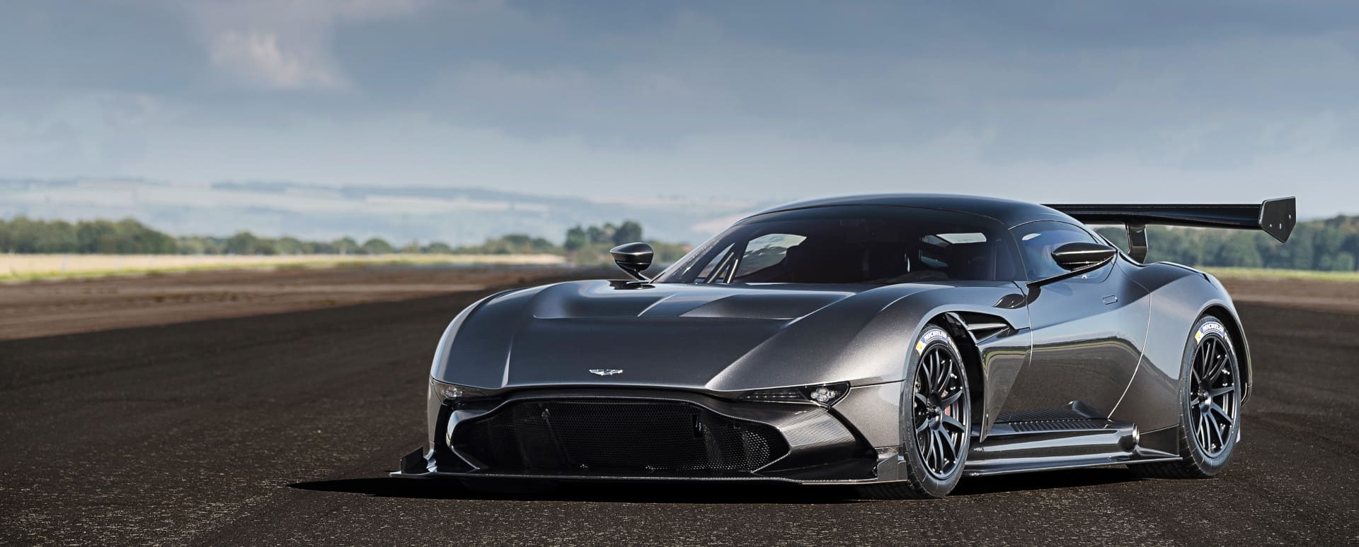 Aston Martin Vulcan Exterior Front Static in the Middle of a Runway