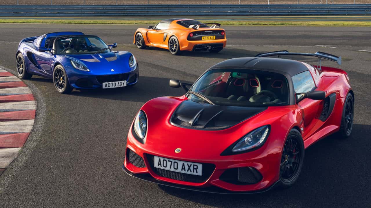 Lotus Trio