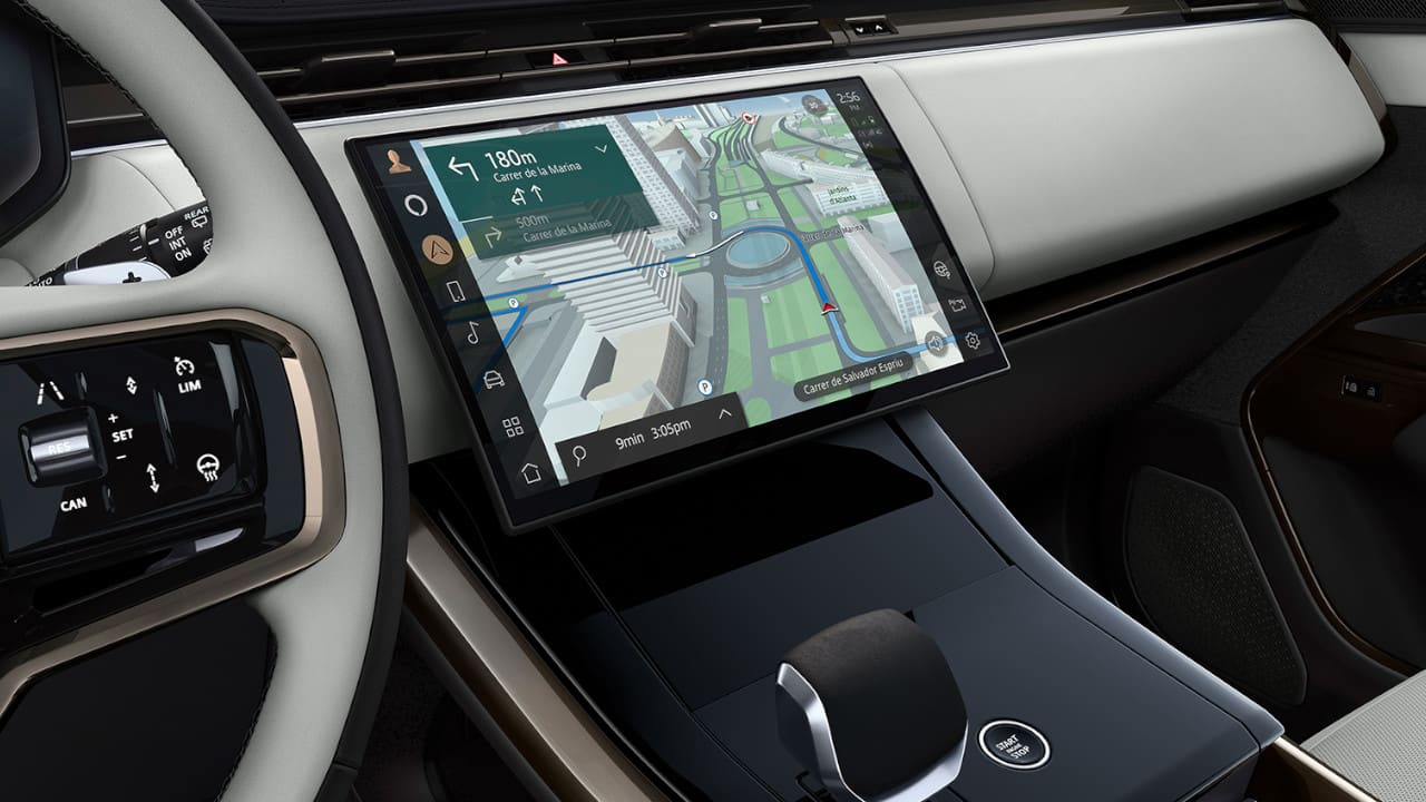 Range Rover Sport SV Screen