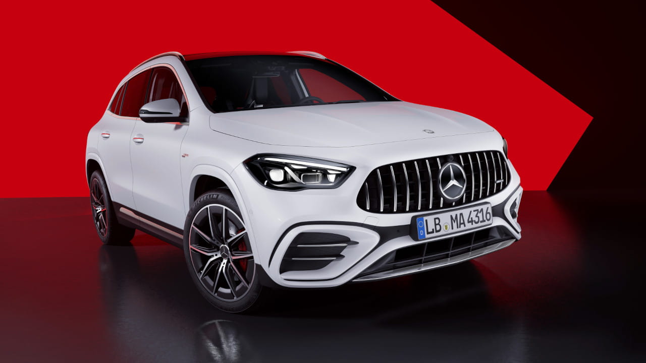 Mercedes-AMG GLA in White Lifestyle Image