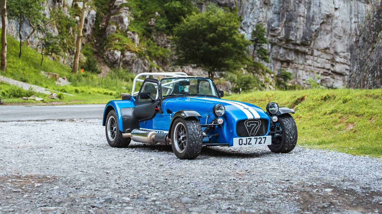 Blue Caterham 420R front left static