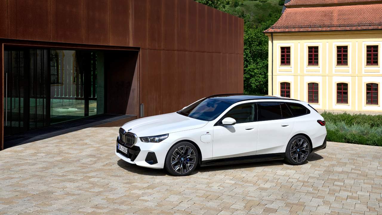 White BMW 5 series estate