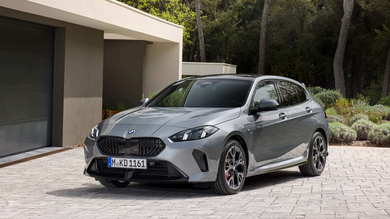 BMW 1 series Grey outside modern house