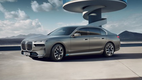 BMW i7 Thumbnail