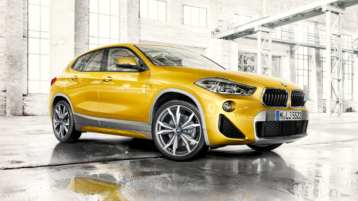 BMW X2 in yellow.