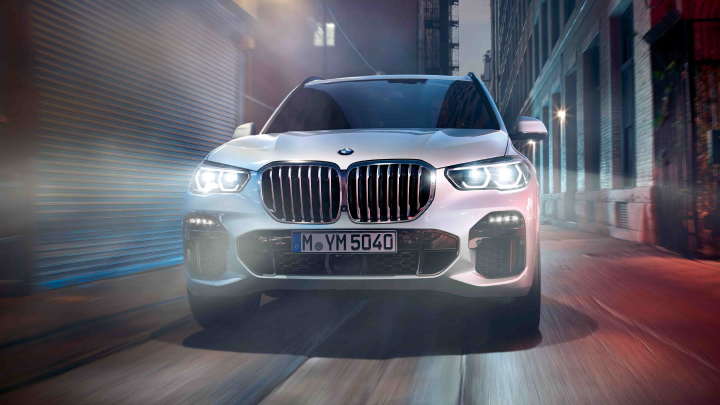 BMW X5 in white.