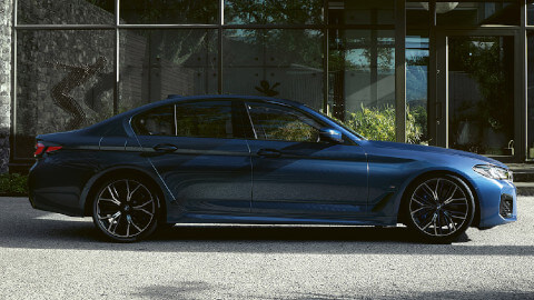 BMW 5 Series Side Profile