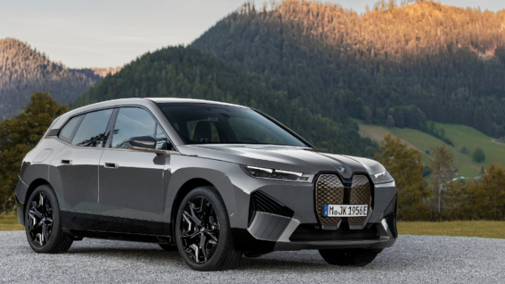 BMW iX M60 Front Side