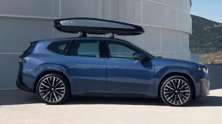 BMW iX3 Side View Roof Box