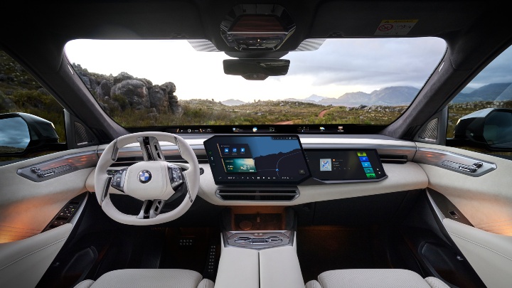 BMW iX5 interior white dashboard