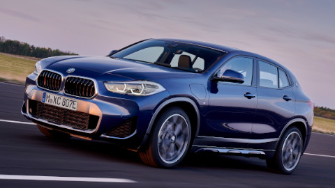 BMW X2 Plug-in Hybrid Driving