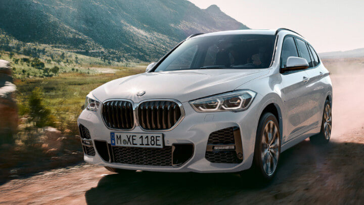BMW X1 Plug-in Hybrid Driving