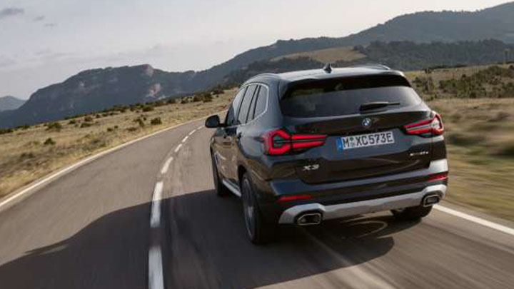 BMW X3, rear driving