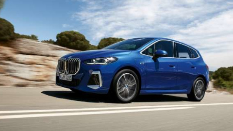 Blue 2022 BMW 2 Series Active Tourer Driving Side