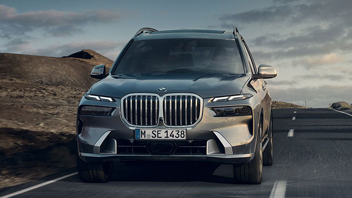 BMW X7 driving on the motorway