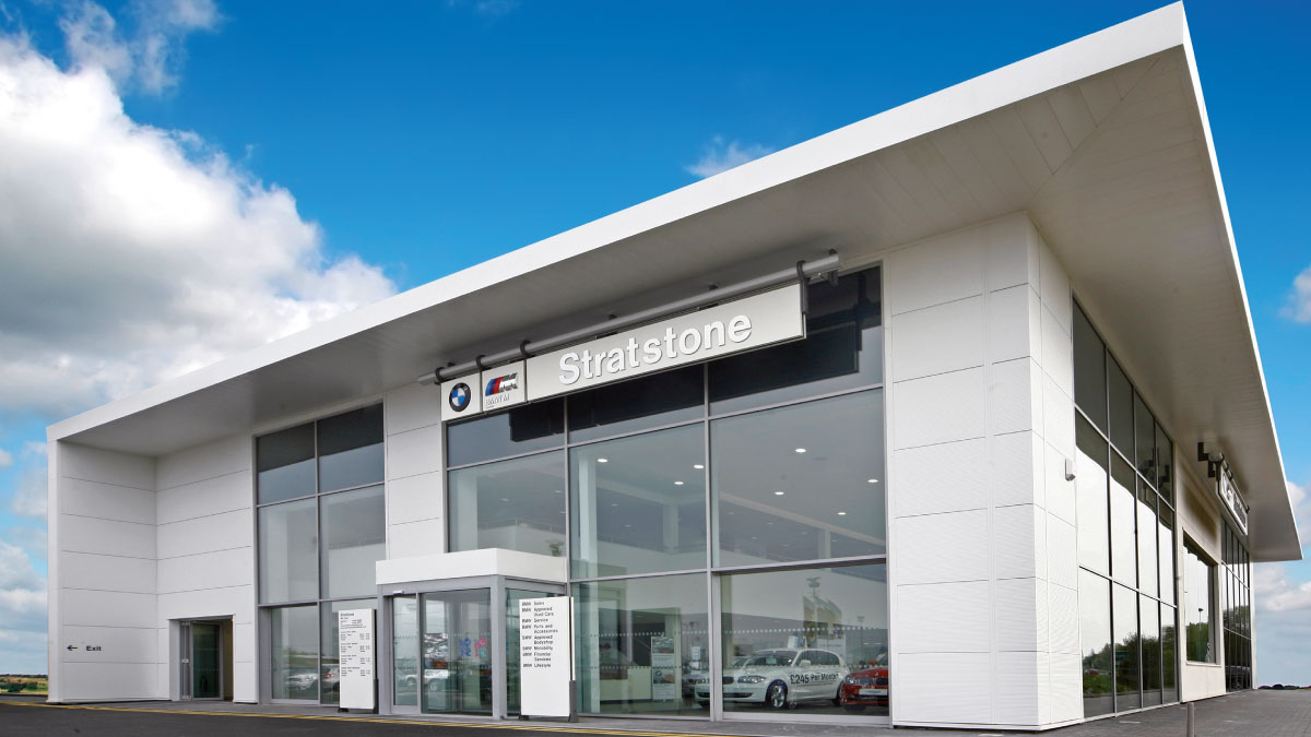 Stratstone BMW Chesterfield Exterior