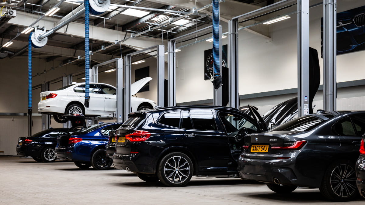 BMW Derby Technician Bays