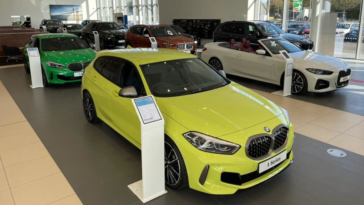 BMW Showroom Hull Interior