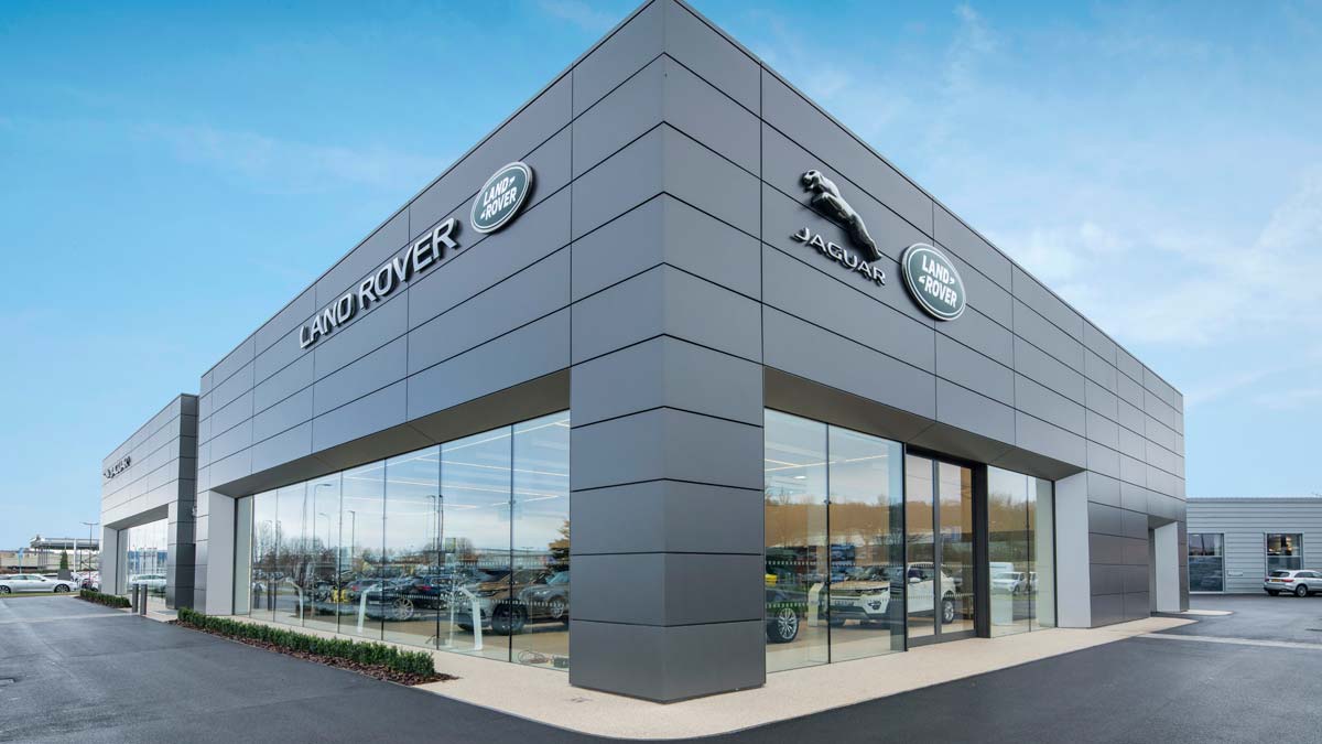 Stratstone Land Rover Cardiff