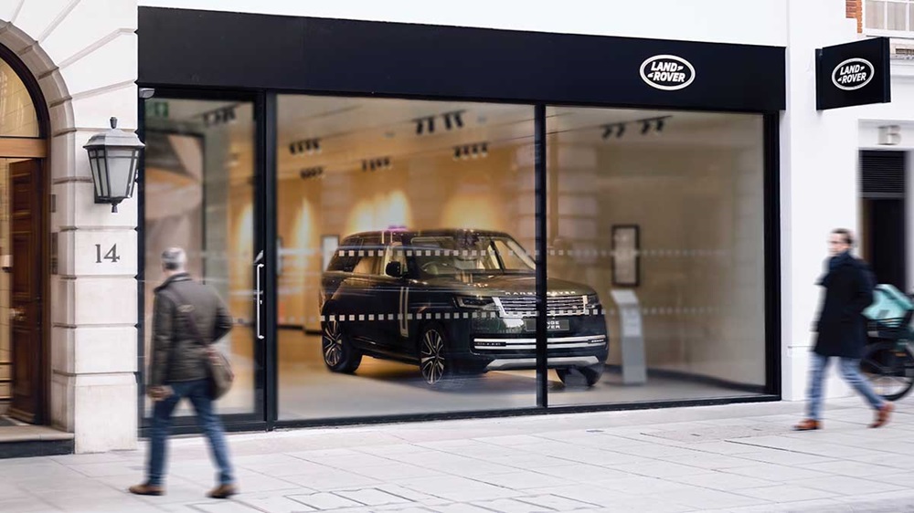 Stratstone Land Rover Mayfair, exterior shot