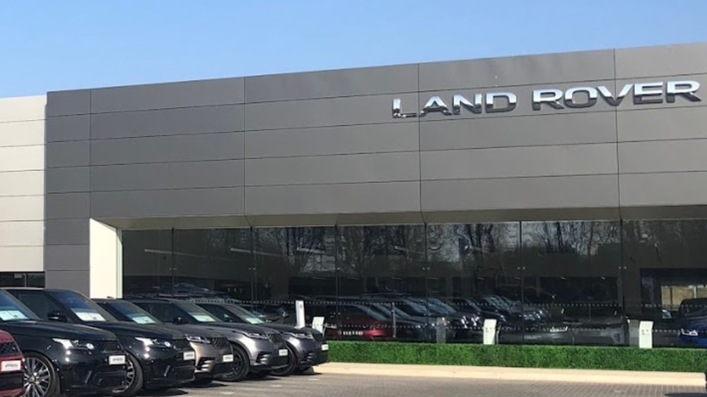 Stratstone Land Rover Reading Dealership